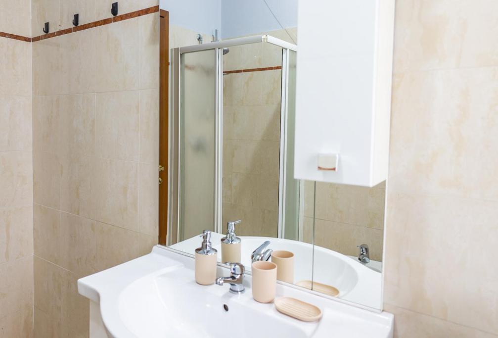 Elegant Apartment In Bergamo Center Luaran gambar